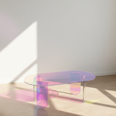 Table basse acrylique iridescente design
