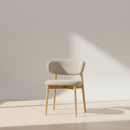 Moderner skandinavischer Stuhl aus Holz und Leinen