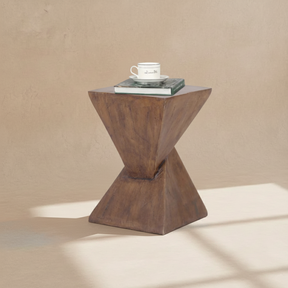 Table d’appoint béton design naturel