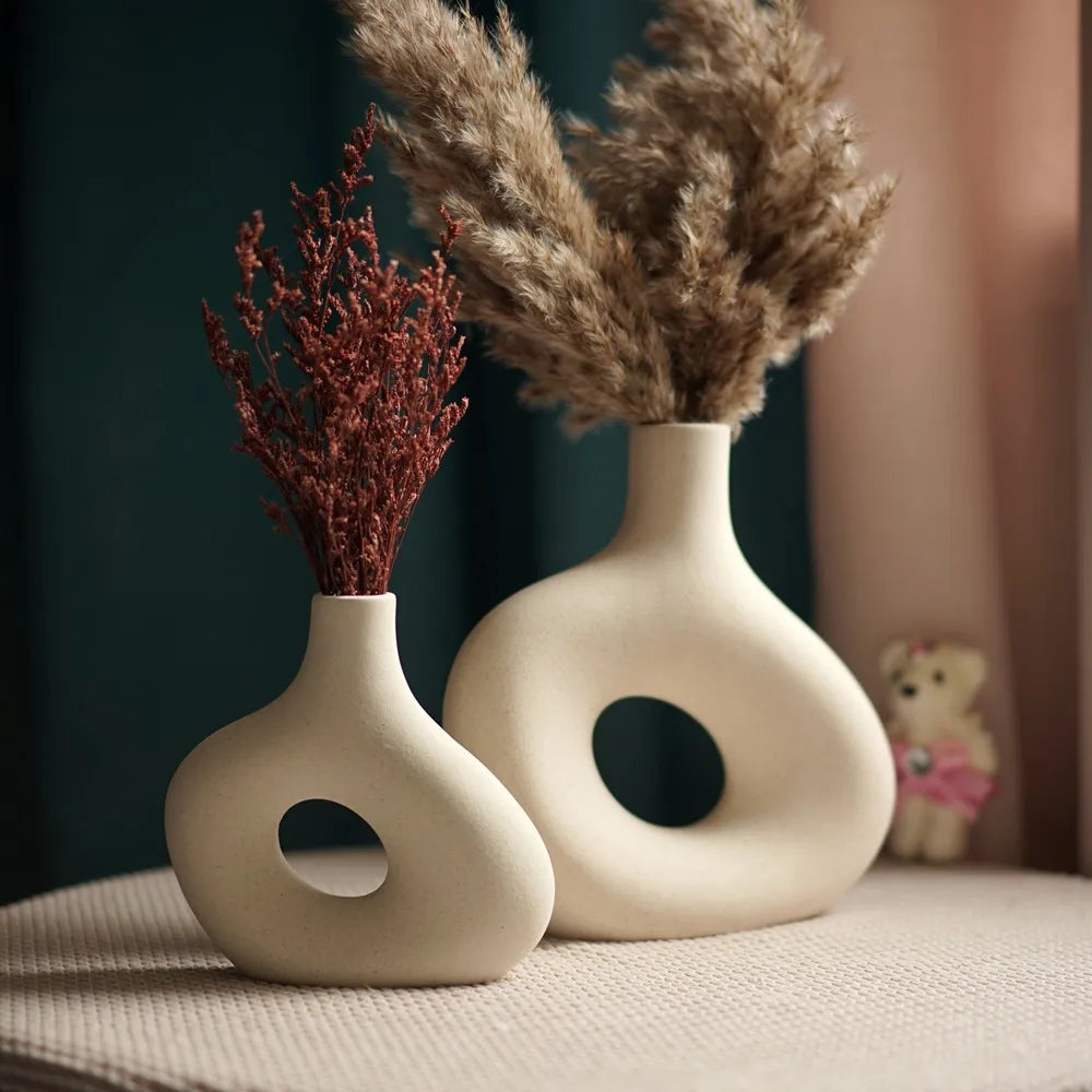 Vase en céramique mat design nordique