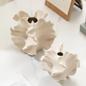 Vase en céramique design corail beige