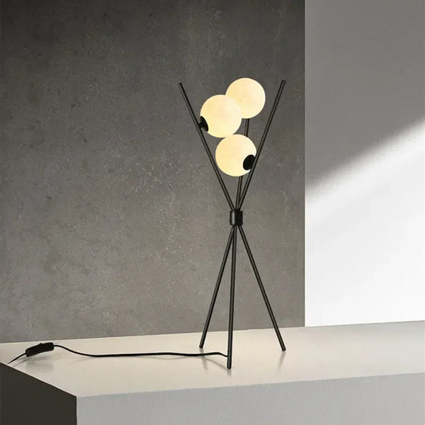 Lampadaire trépied moderne LED