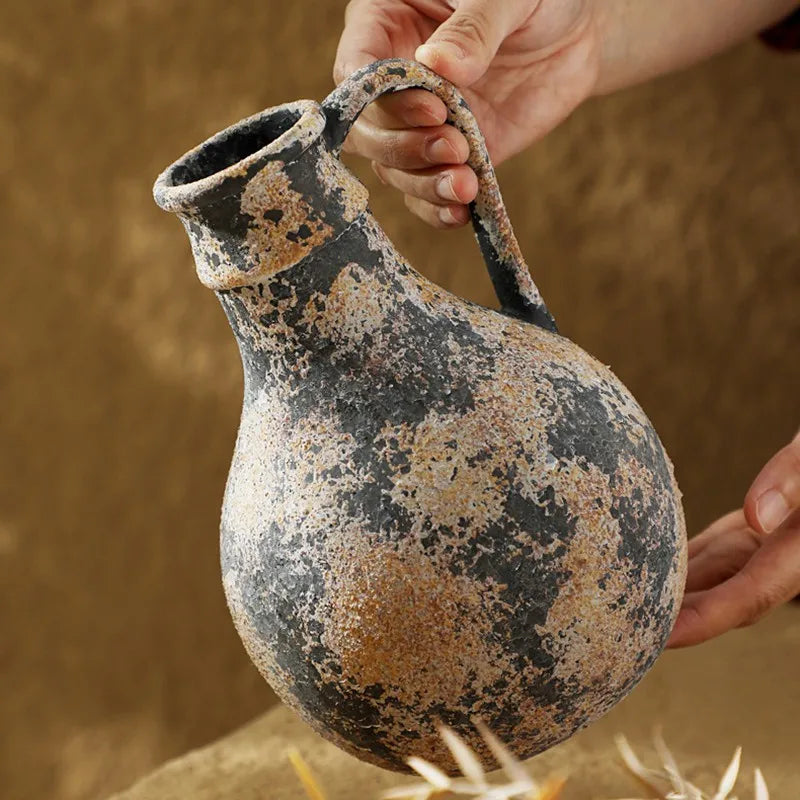 Vase en grès style Wabi-Sabi