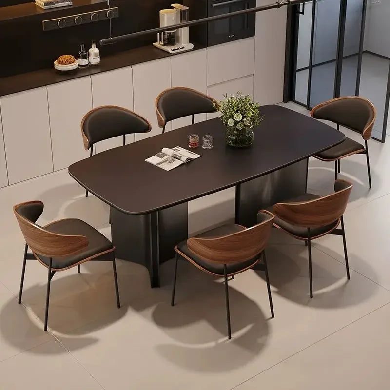 Chaise design cuir et bois nordique