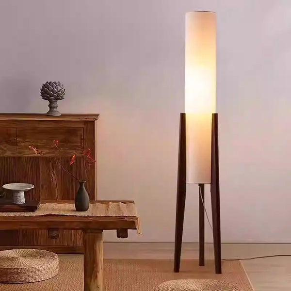 Lampadaire en bois massif design tissu