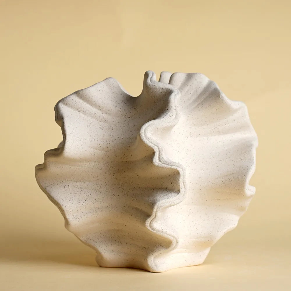 Vase en céramique design corail beige