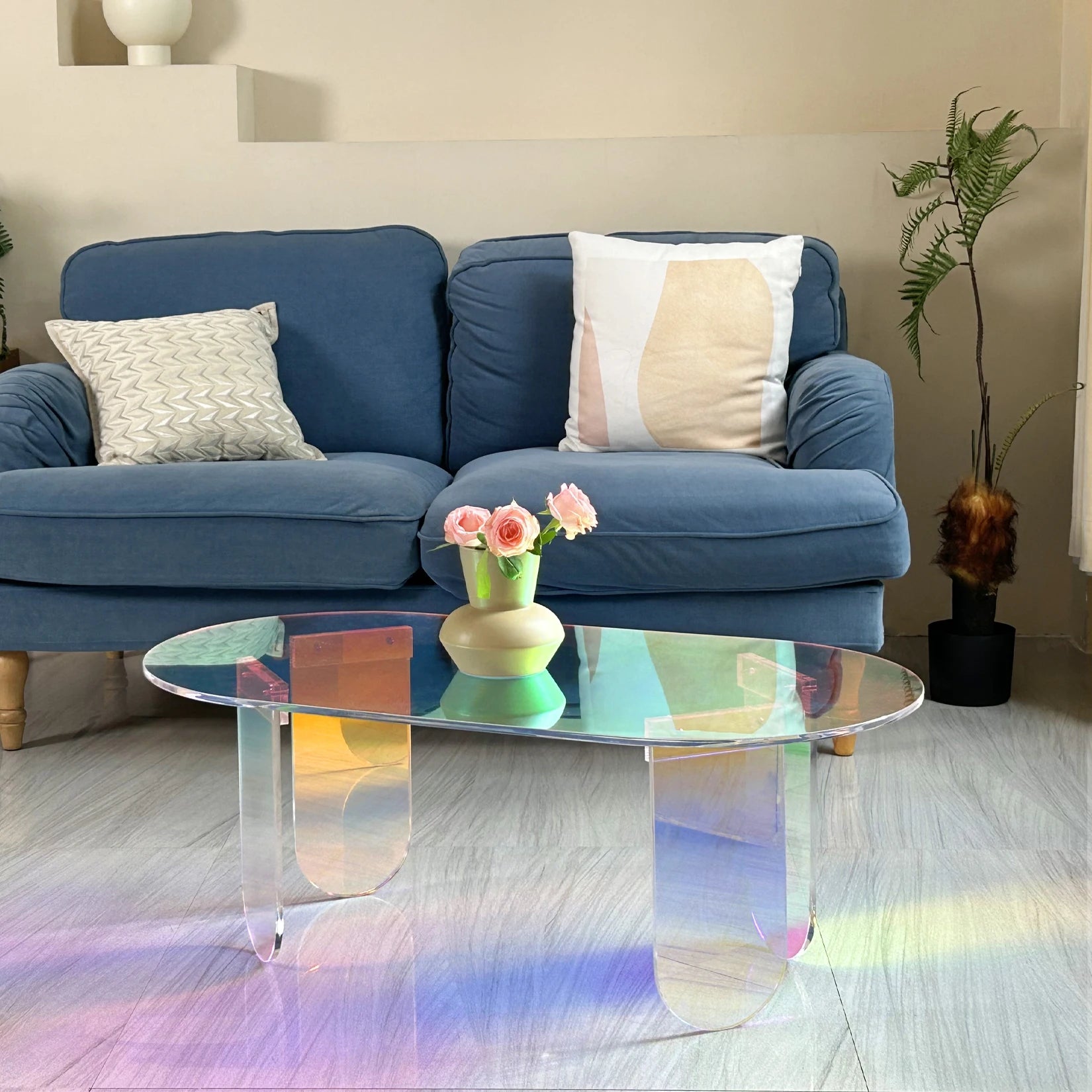 Table basse acrylique iridescente design